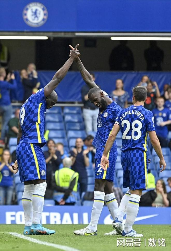 半岛体育 : 又见绝平!广东男篮与切尔西鏖战至终场,谢震业读秒救主